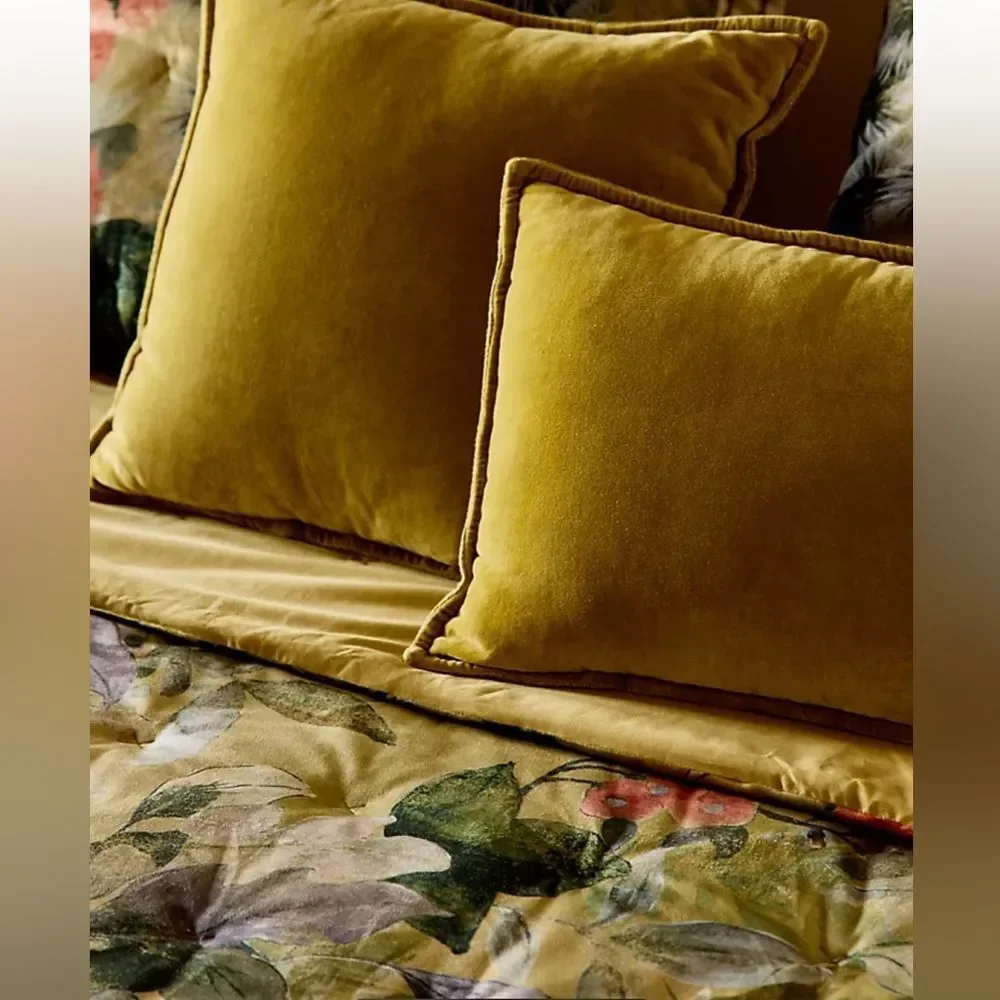 Anthropologie colliere velvet